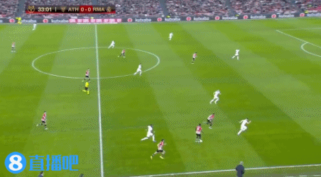 菲尔-琼斯：阿森纳可以充分利用拜仁在定位球防守上的弱点